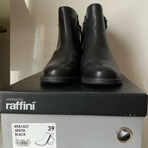 Umberto Raffini Anita Black Ankle Boots 39